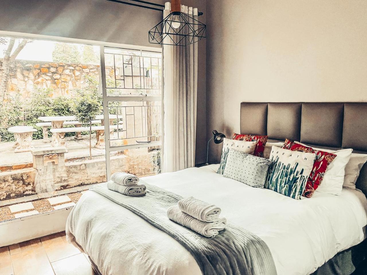 59 On True North Guest Rooms 约翰内斯堡 外观 照片